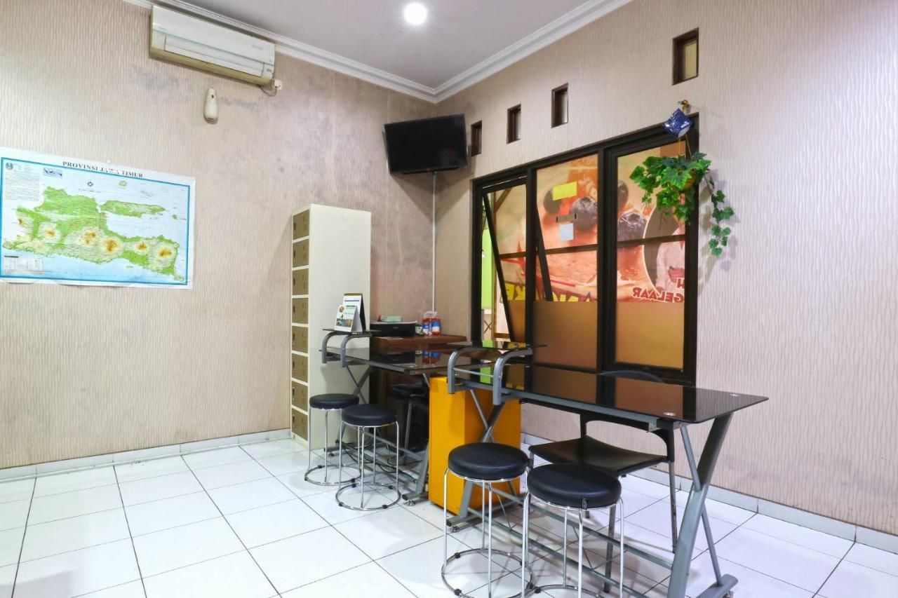 מאלאנג Pondok Backpacker מראה חיצוני תמונה
